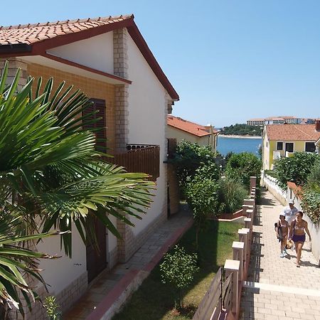 Diana'S Place Πούλα Εξωτερικό φωτογραφία